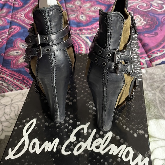 Ankle boots - Picture 4 of 4